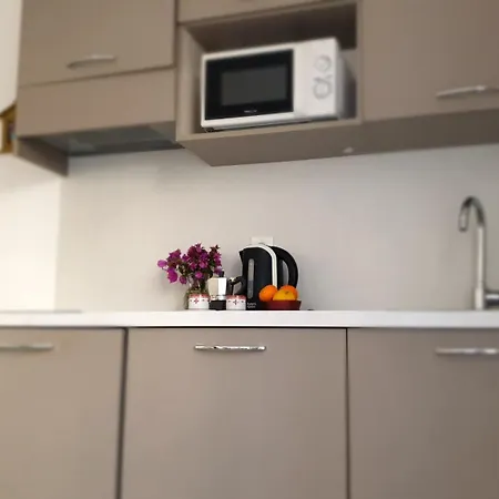 Apartament Place,1 Min To The Beach,